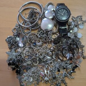 Silver-Tone Jewelry Mix